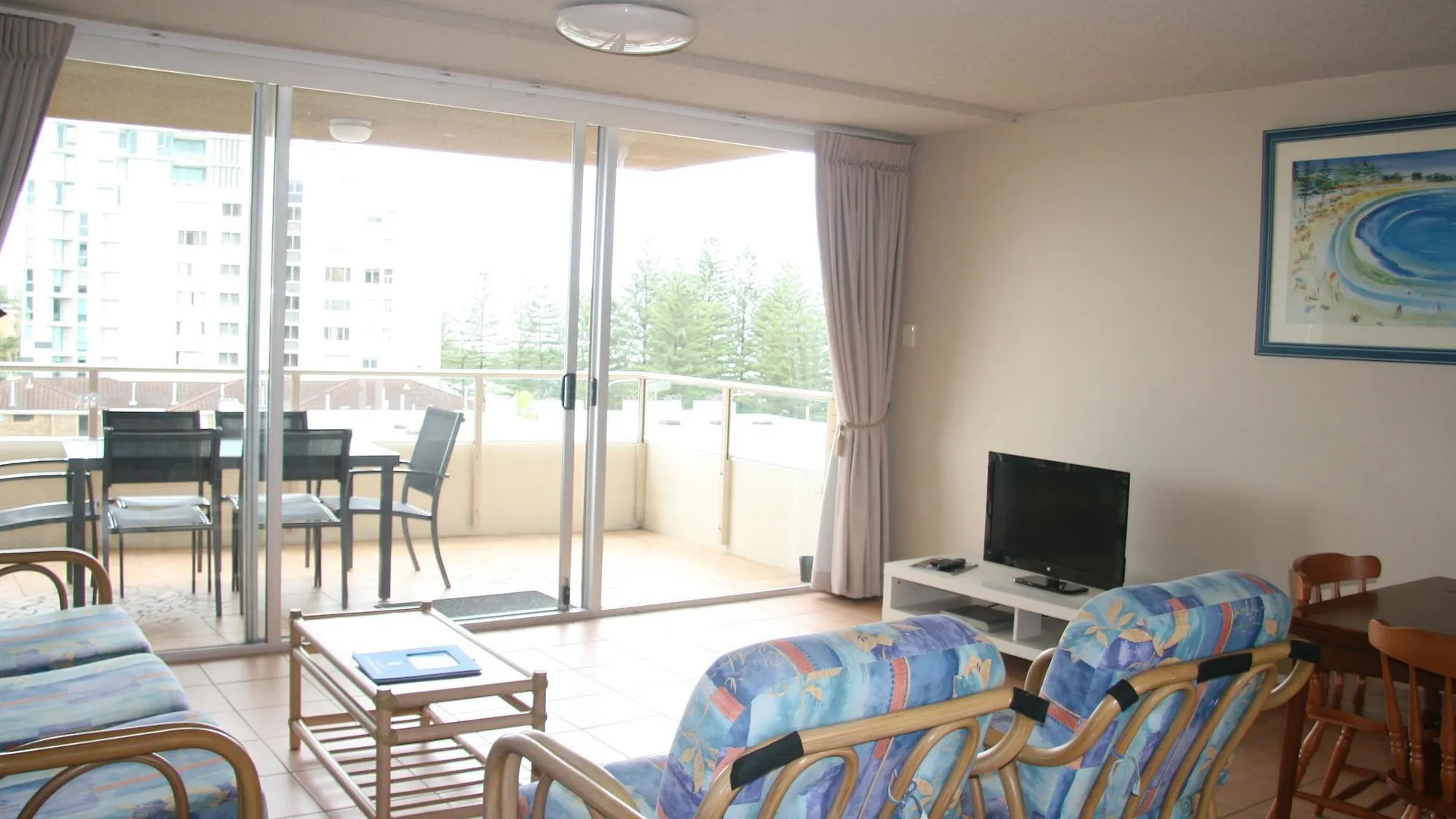 Wyuna Beachfront Holiday Apartments Gold Coast Aparthotel